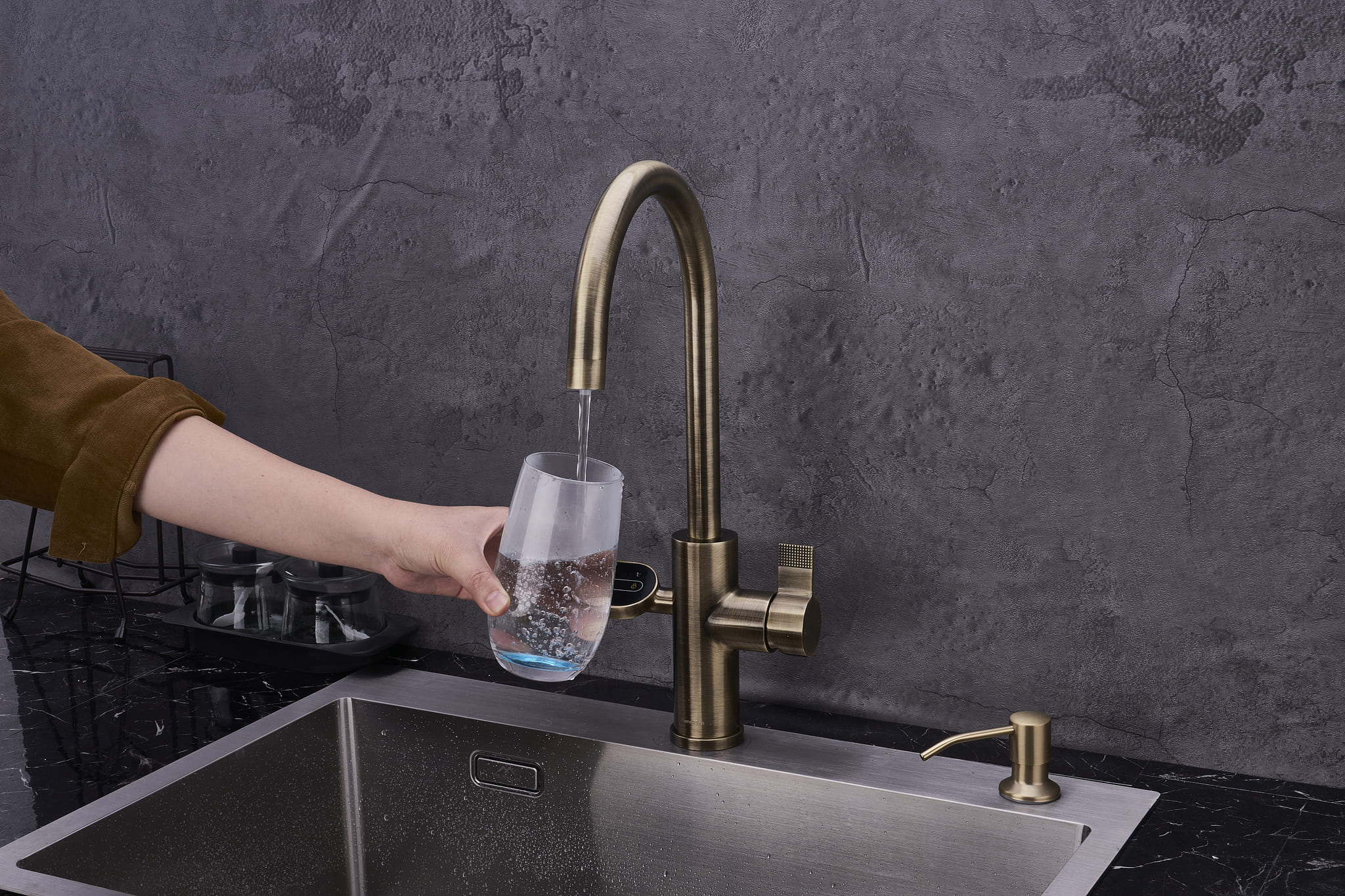 4-in-1 Nexa Digital - Antique Brass