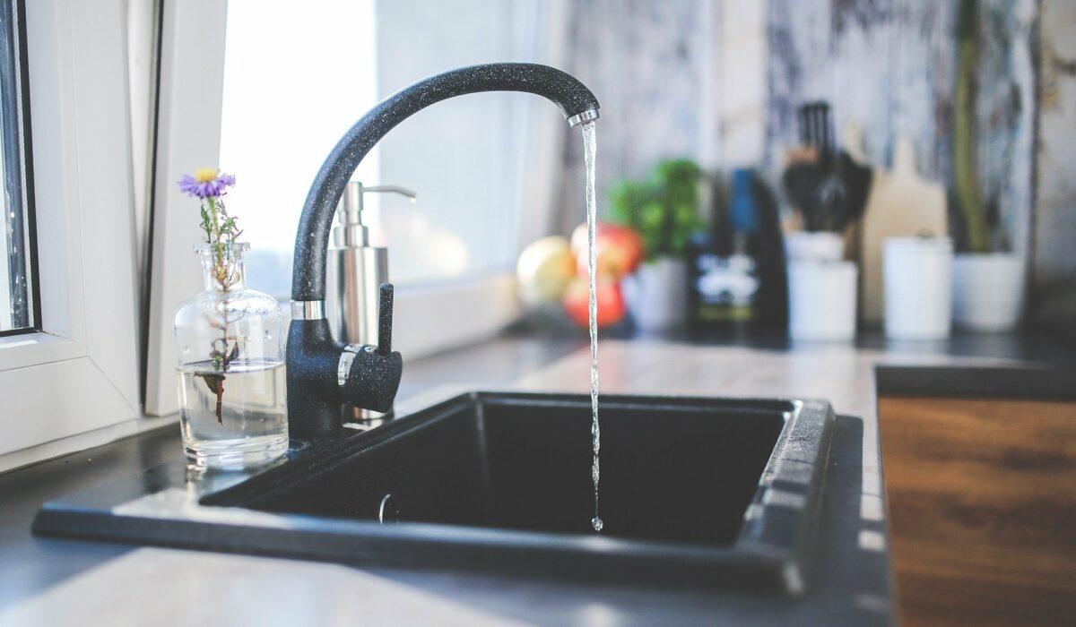 6 Mistakes to Avoid at Your Kitchen Sink