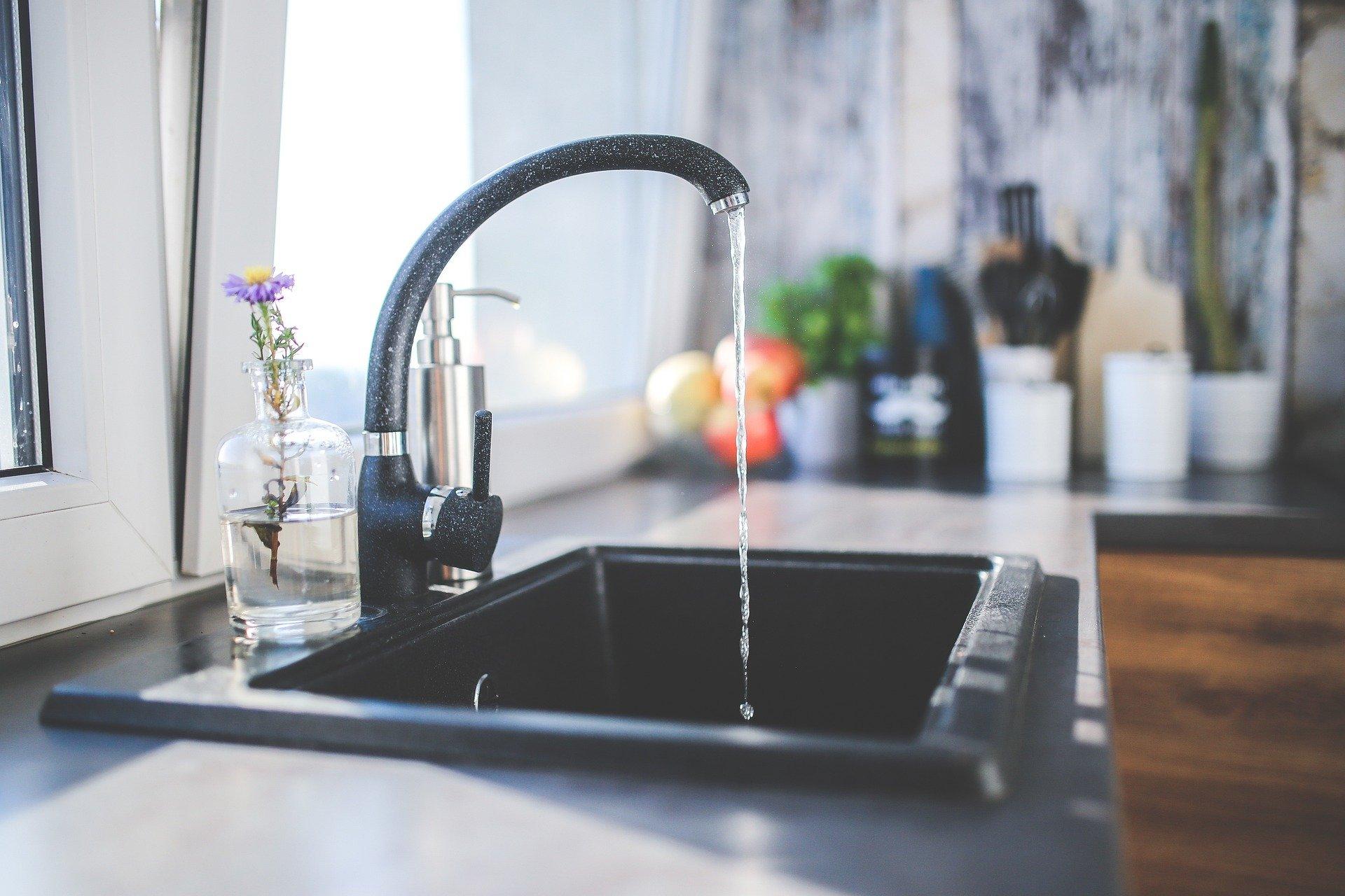 How to Prevent Water Damage Caused by a Clogged Kitchen Sink