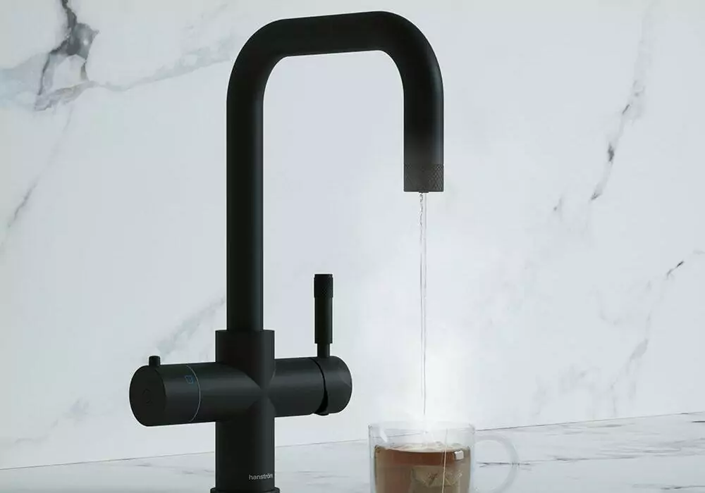 Cleaning Black Taps: A Straightforward Guide